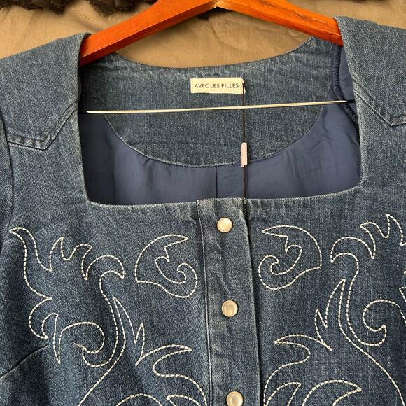 Avec Les Filles Denim Western Embroidered Snap Button Dress Size 4 - Picture 3 of 11